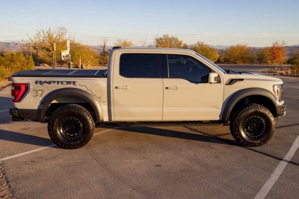2023 Ford F-150 Raptor SuperCrew: A Detailed Look at the Auction Sale ...